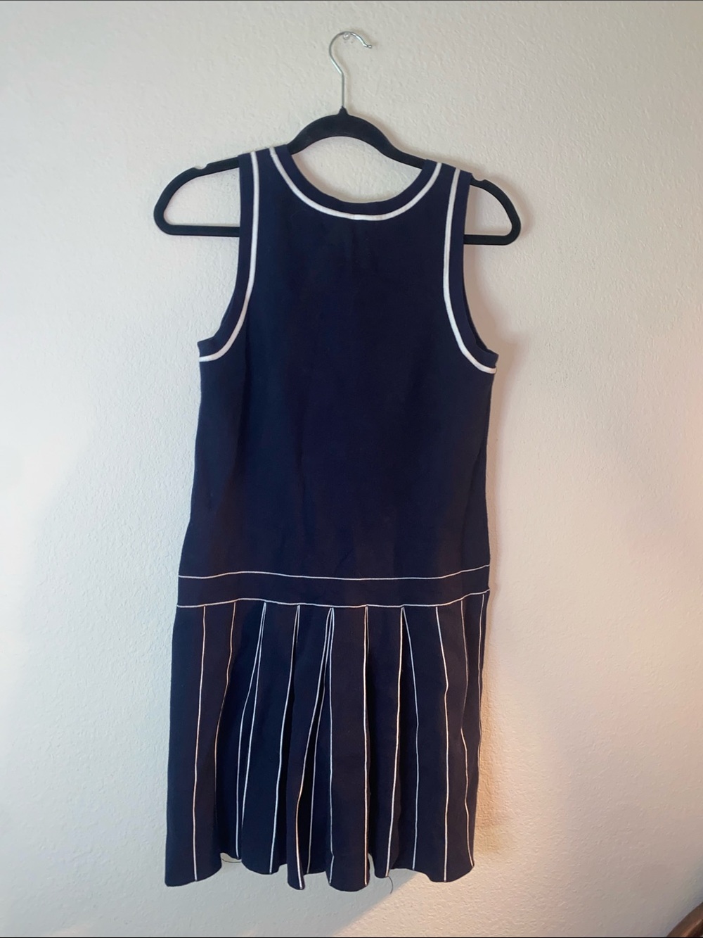 🎲Banana Republic navy summer dress with pleated skirt! - Picture 4 of 7